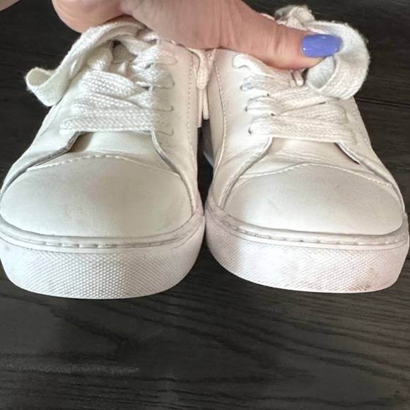 Kate Spade White Leather Upper with black polka dot spade - Picture 5 of 12